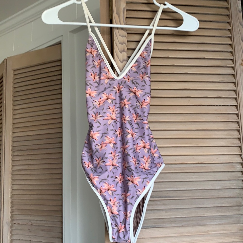 acacia ivy in lily S